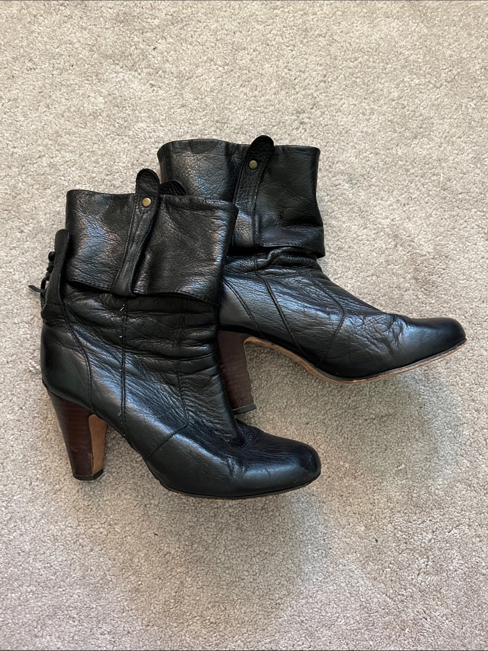 Dolce Vita Webber Cuffed Black Leather Ankle Boots